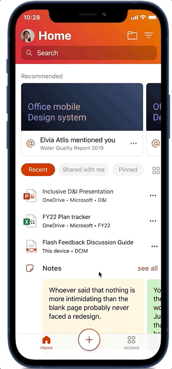 GIF muestra la vista Tarjetas de archivo en Office Mobile para iOS.